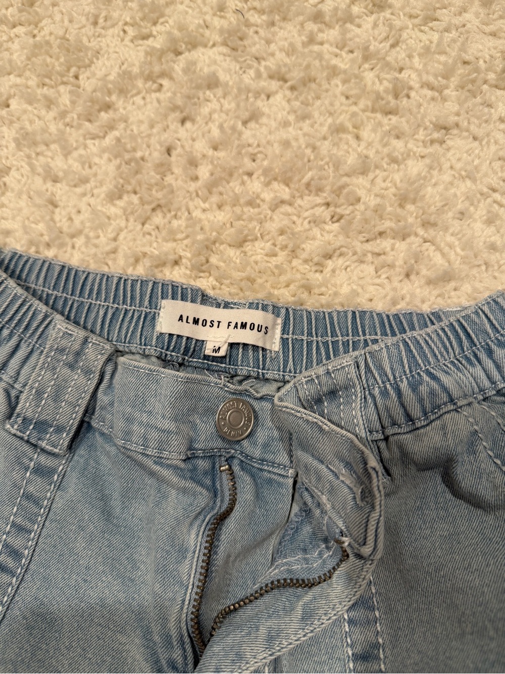 Jeans - Picture 3 of 3